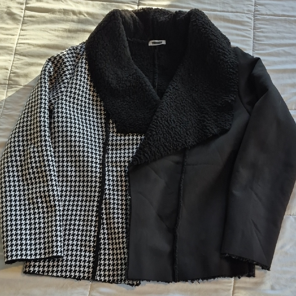 Black and White Houndstooth Women's Coat